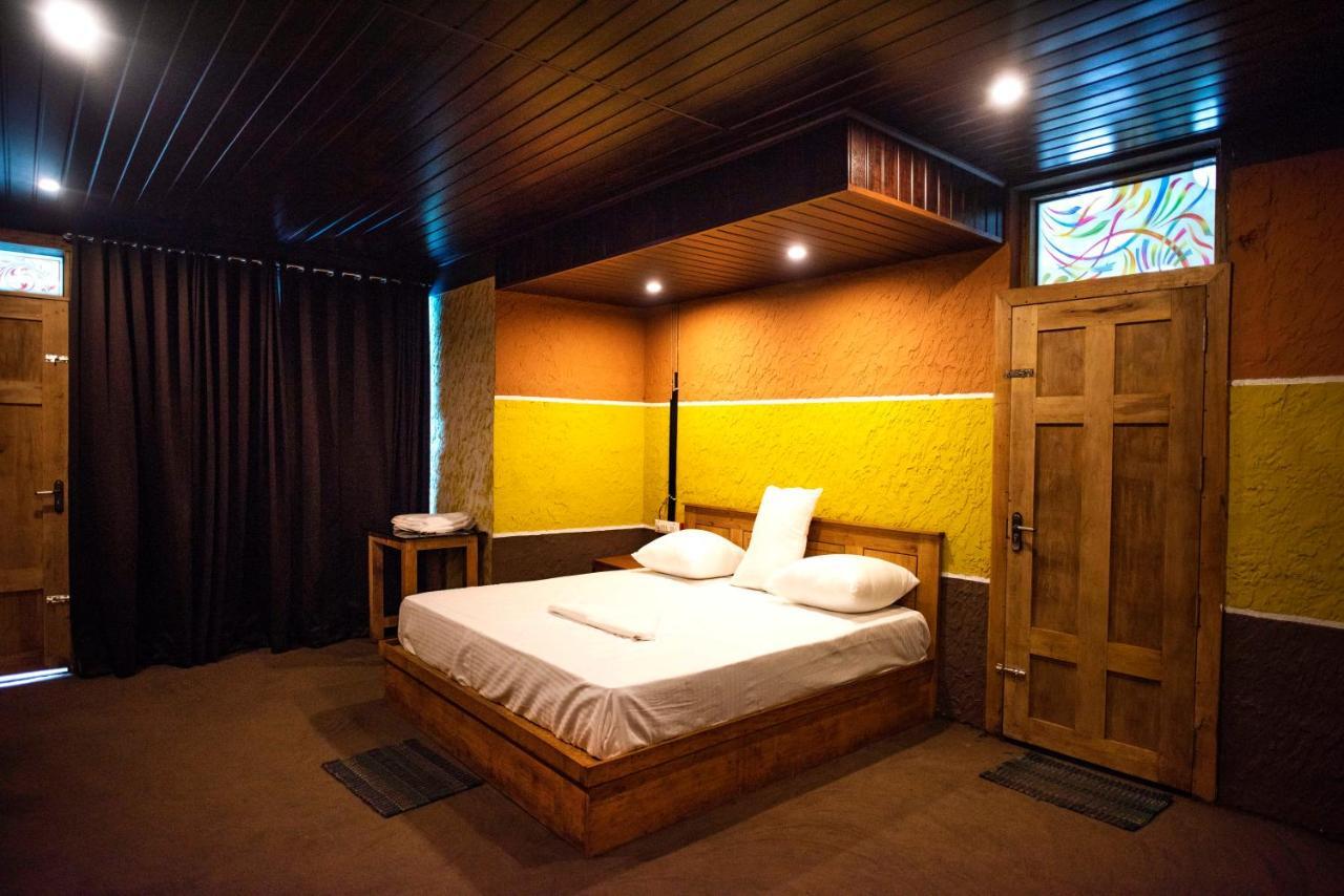 Stone Hills Hotel Kannur Bagian luar foto