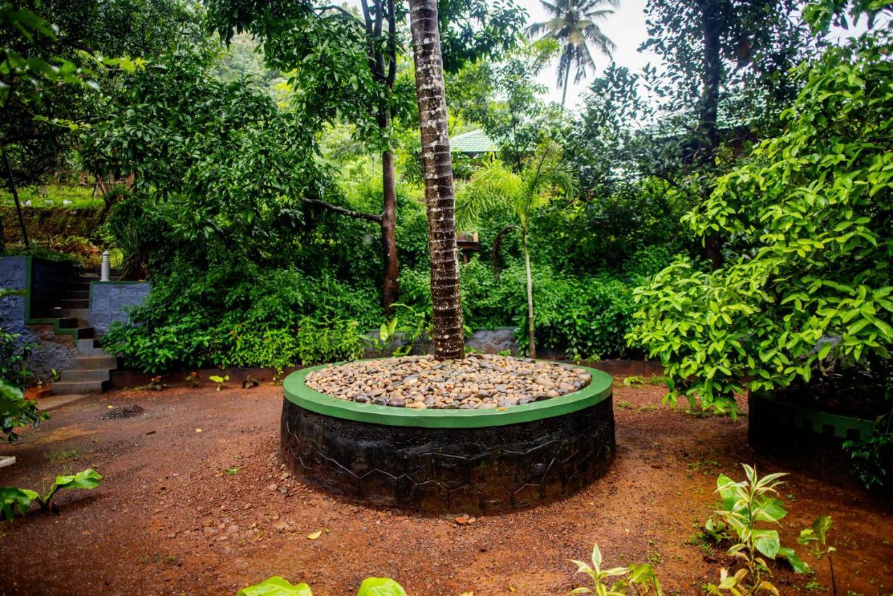 Stone Hills Hotel Kannur Bagian luar foto