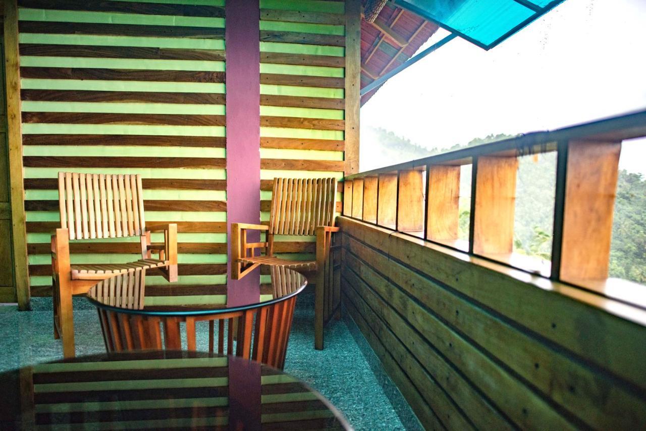 Stone Hills Hotel Kannur Bagian luar foto