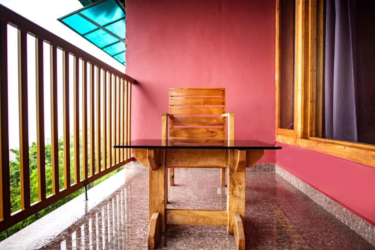 Stone Hills Hotel Kannur Bagian luar foto