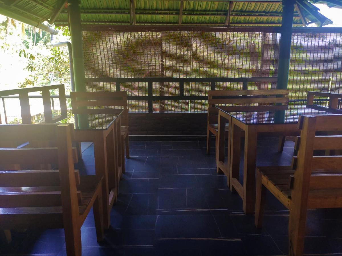 Stone Hills Hotel Kannur Bagian luar foto