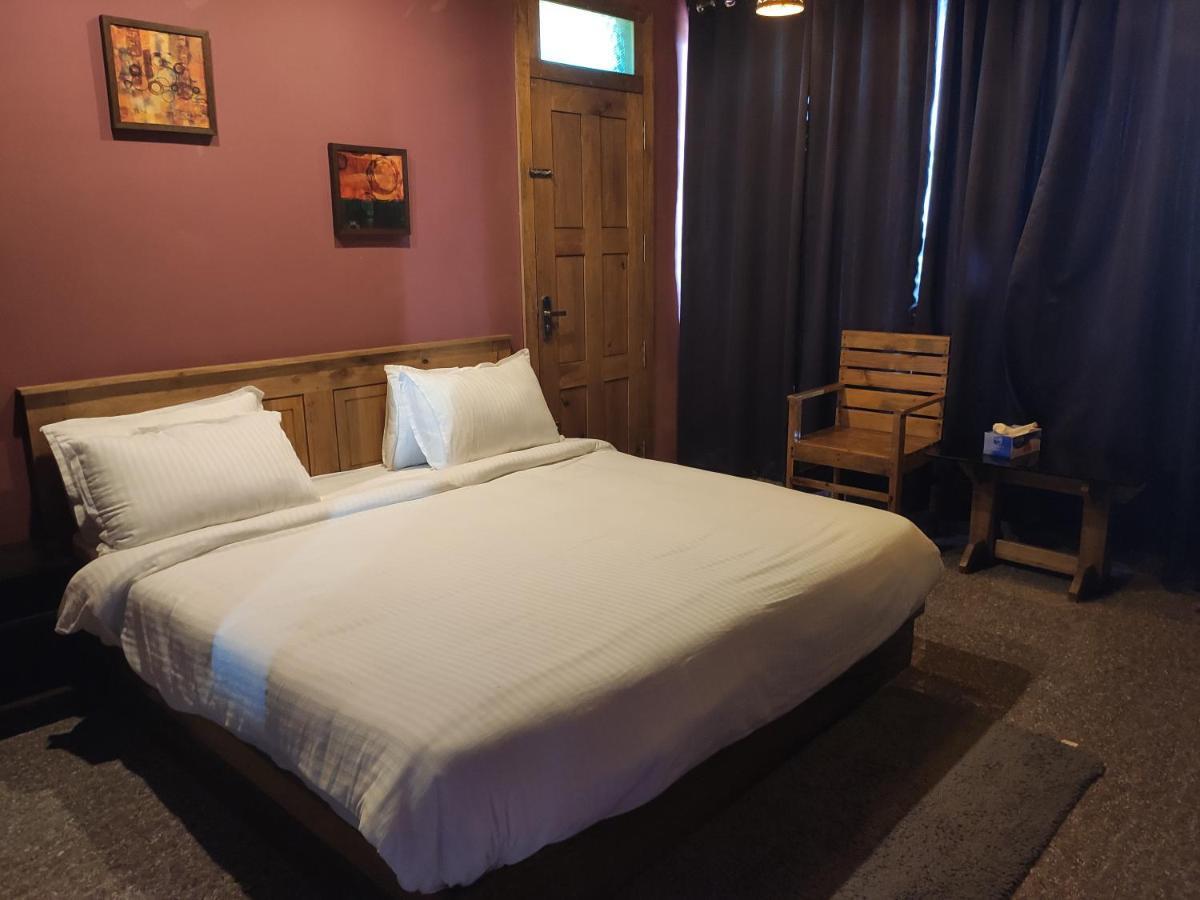 Stone Hills Hotel Kannur Bagian luar foto