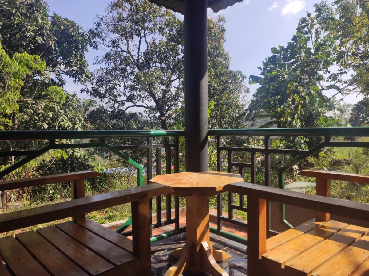 Stone Hills Hotel Kannur Bagian luar foto